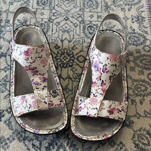 Alegria Floral Print Women's Sandals